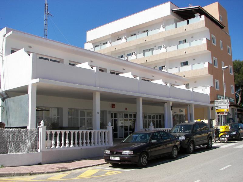 Hostal Los Pinos Es Cana المظهر الخارجي الصورة