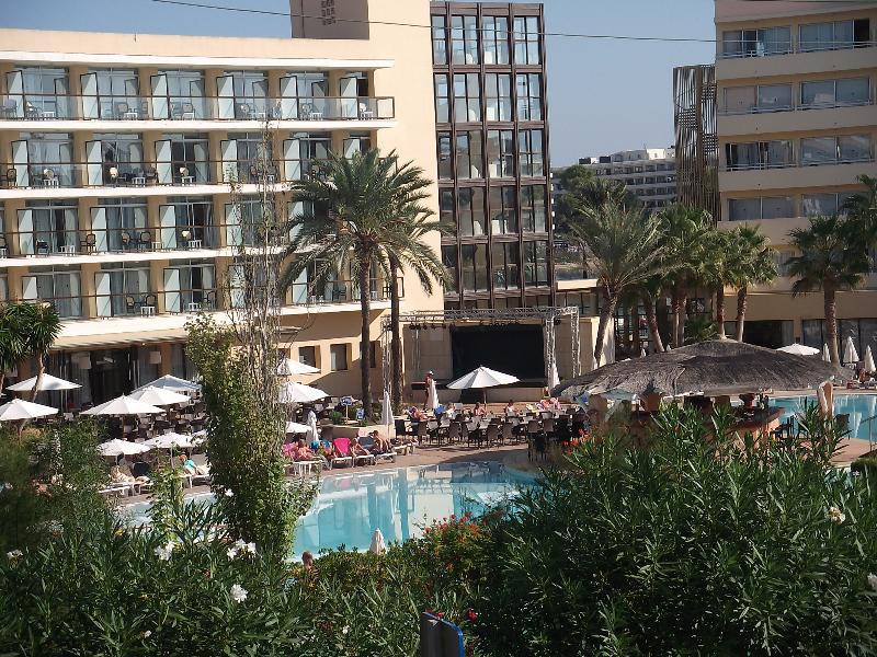 Hostal Los Pinos Es Cana المظهر الخارجي الصورة